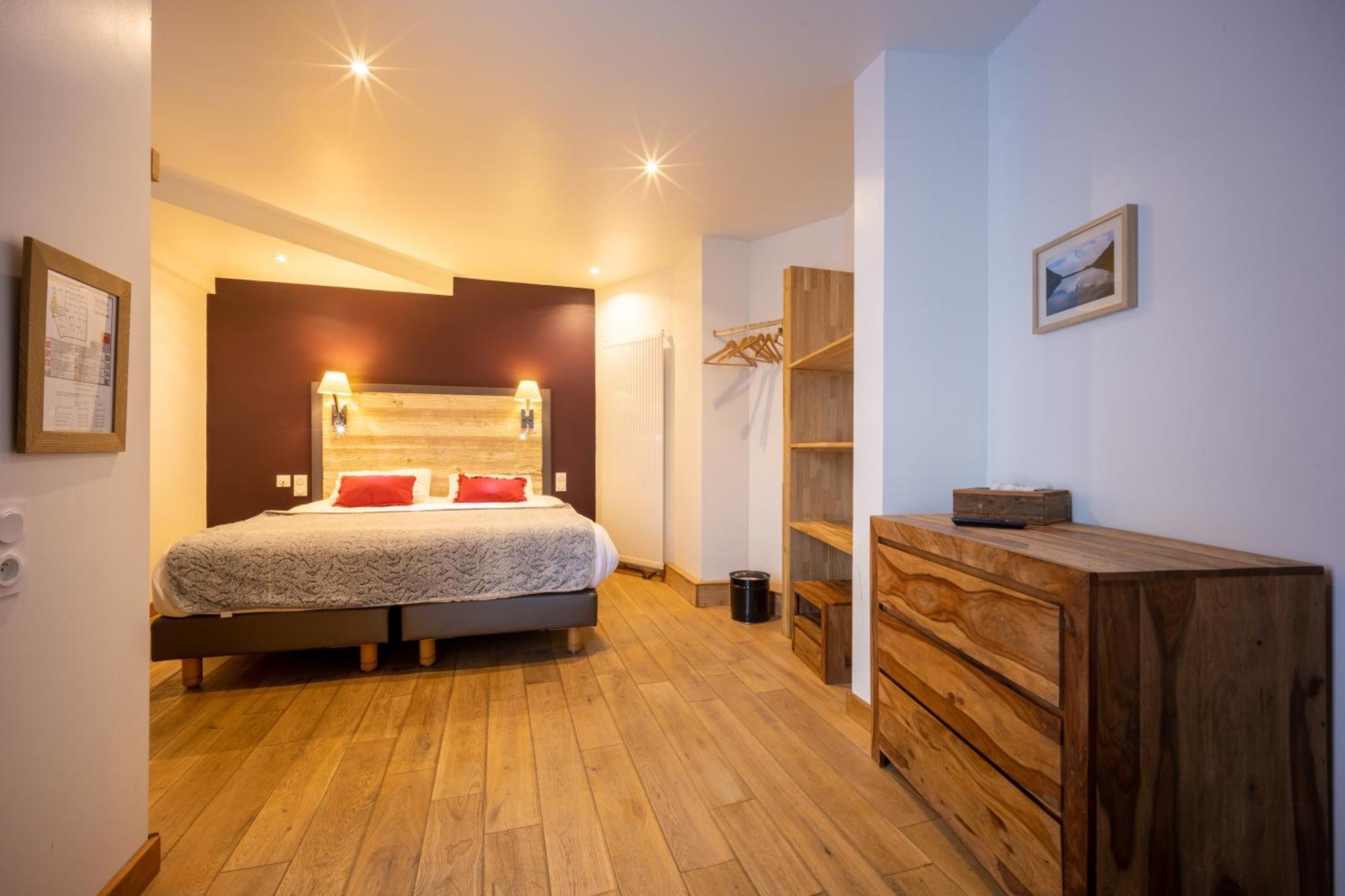 Hotel Le Christiania Saint-Lary-Soulan Zewnętrze zdjęcie
